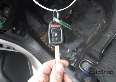 2017 Honda Fit Lx z USA, uszkodzony, nr VIN 3HGGK5H54HM703455